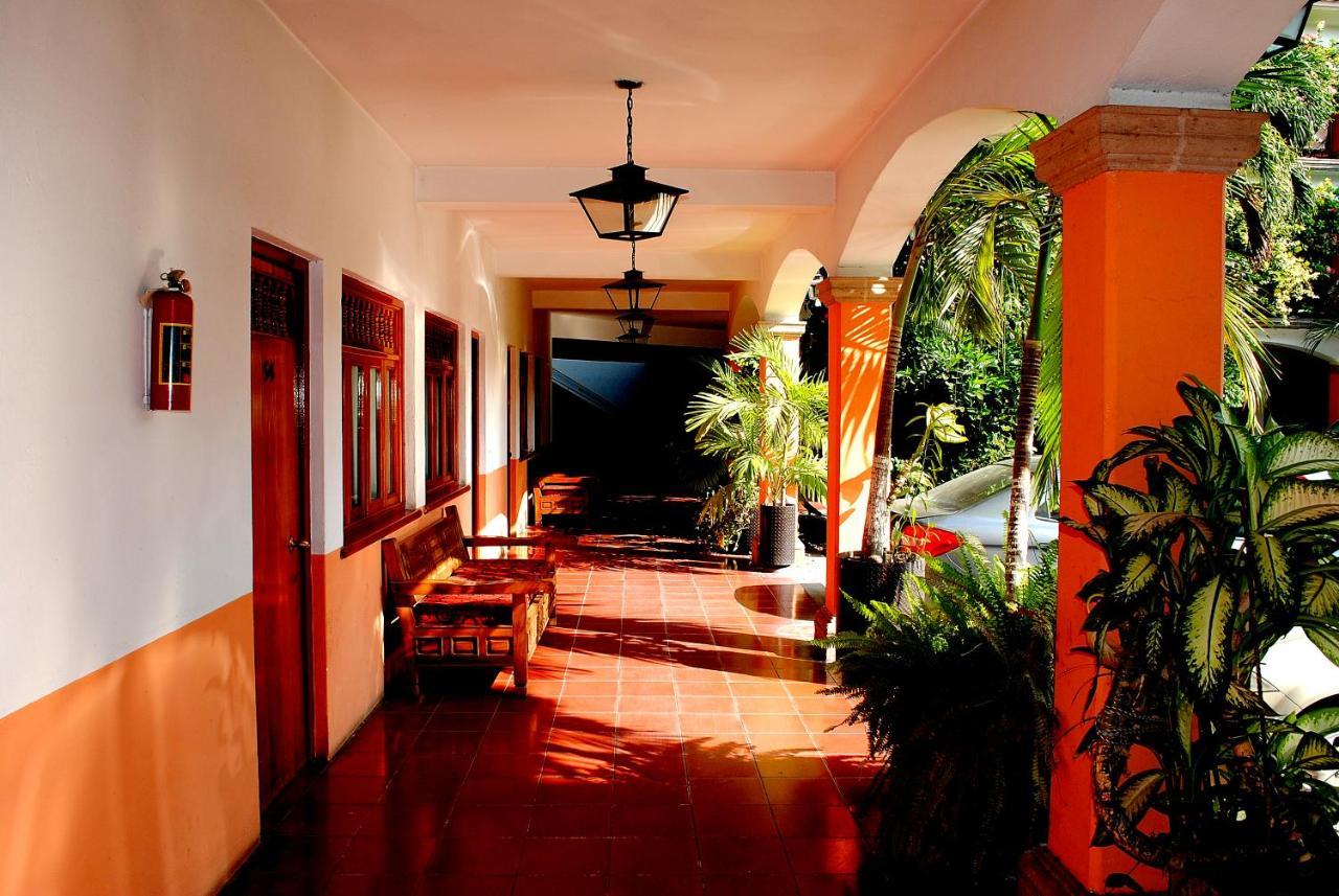 Hotel Posada Del Sol Apatzingán de la Constitución Eksteriør bilde