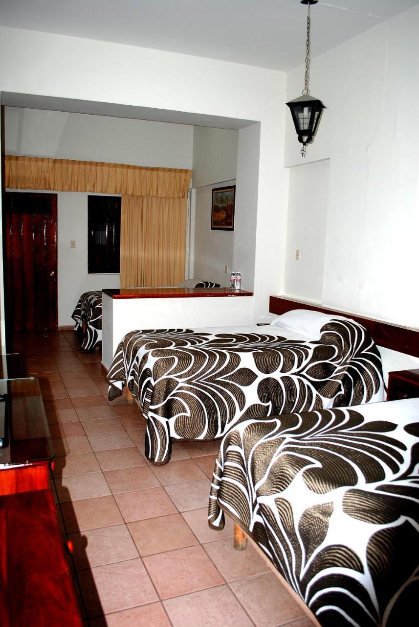 Hotel Posada Del Sol Apatzingán de la Constitución Eksteriør bilde