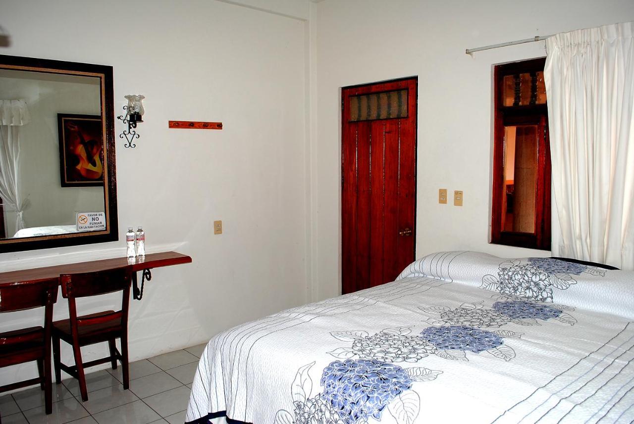 Hotel Posada Del Sol Apatzingán de la Constitución Eksteriør bilde